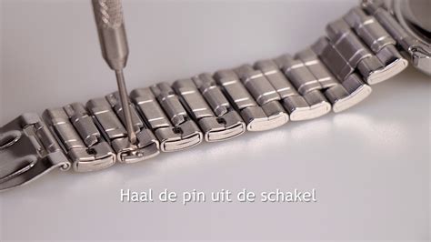 hoe maak je een horloge kleiner|horlogeband inkorten video.